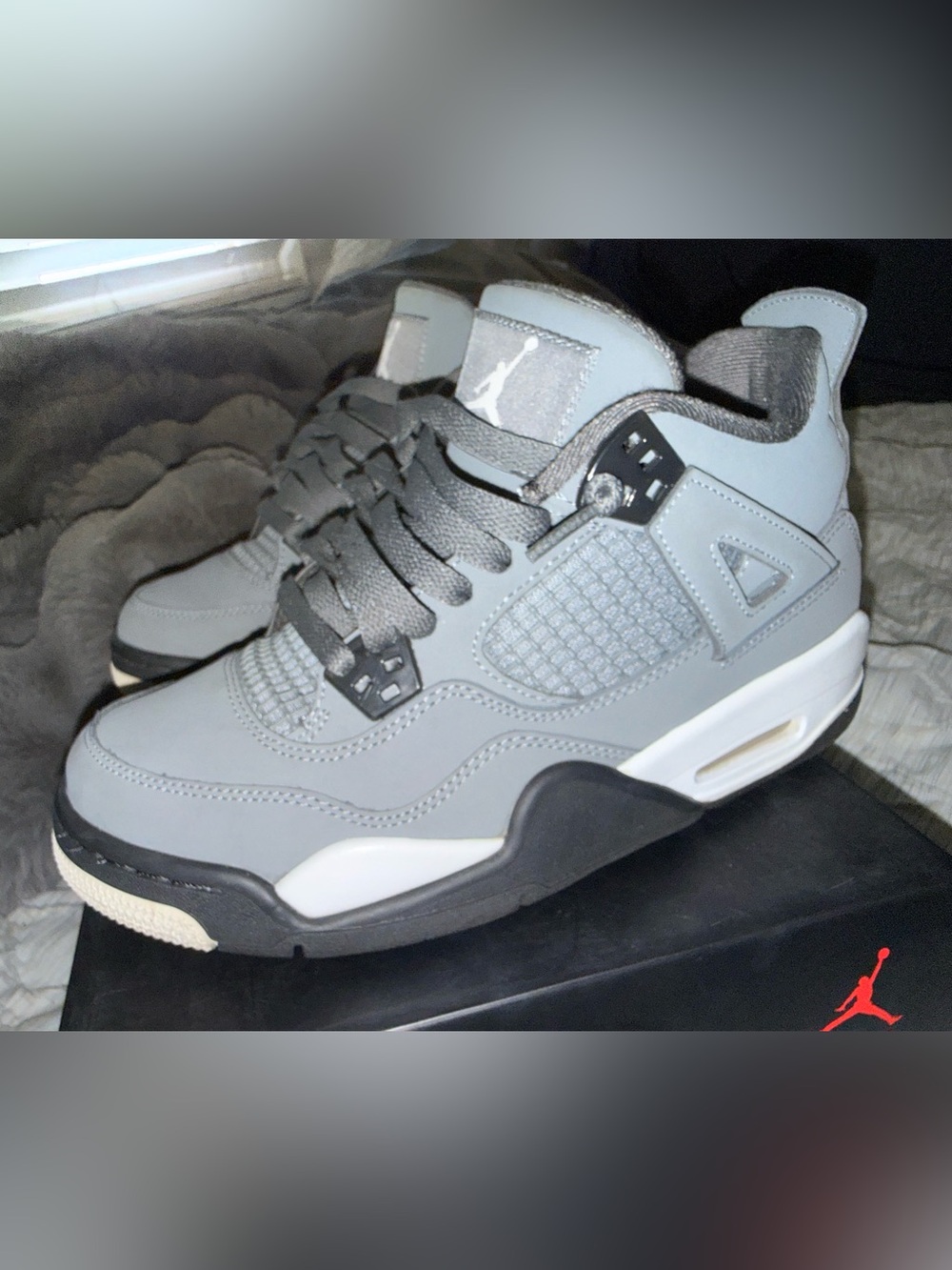 Jordan 4 Cool Grey size 6Y - Picture 2 of 5